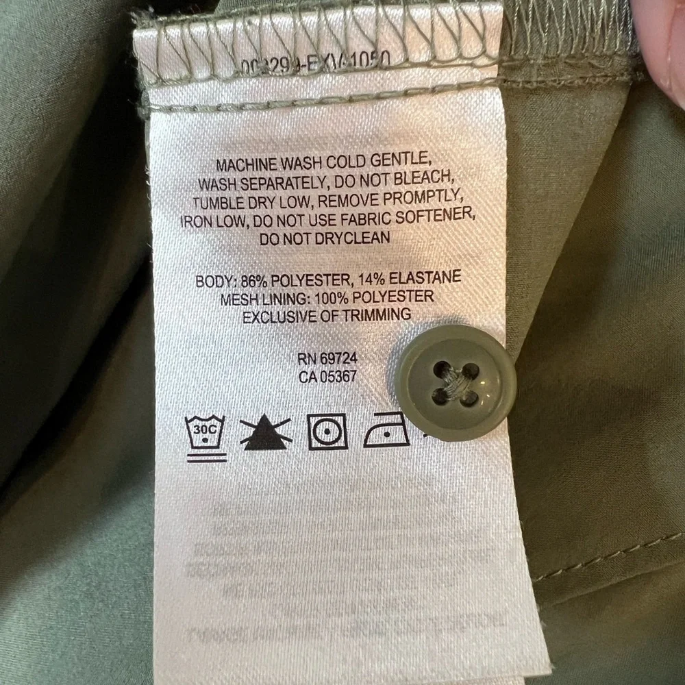 Columbia women’s Omni-shade green button down long sleeved shirt size medium - Picture 7 of 7